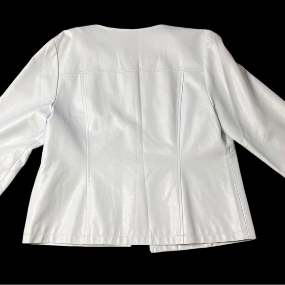 Chicos Vegan Leather Zip Front Blazer Size 2 - Picture 3 of 8